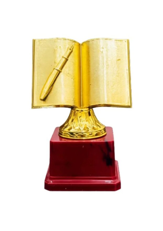 College trophy Manufacturer in Noida